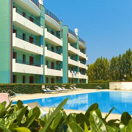 Apartment In Caorle With Heating Buitenkant foto