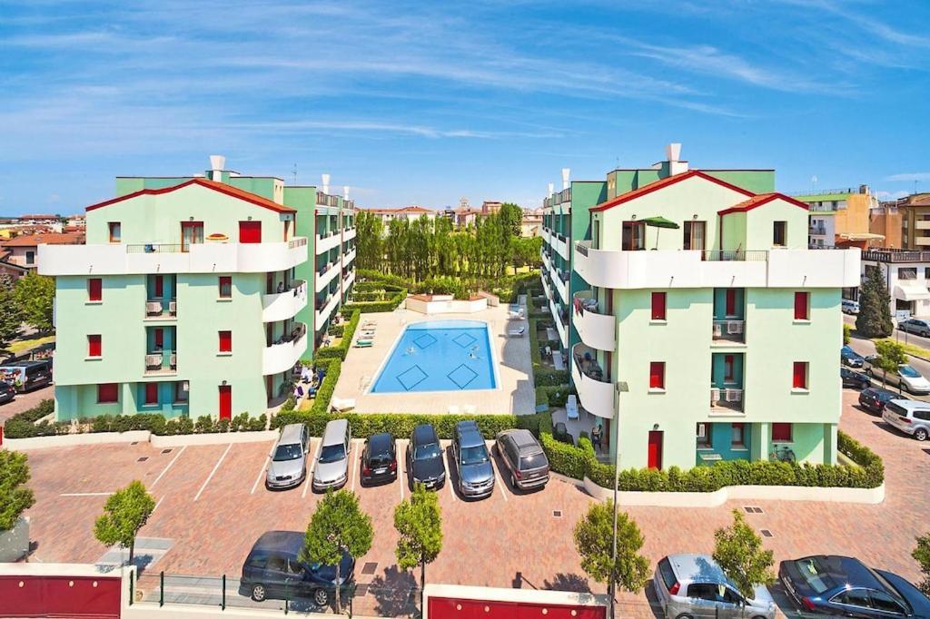 Apartment In Caorle With Heating Buitenkant foto